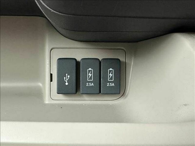 N BOX
