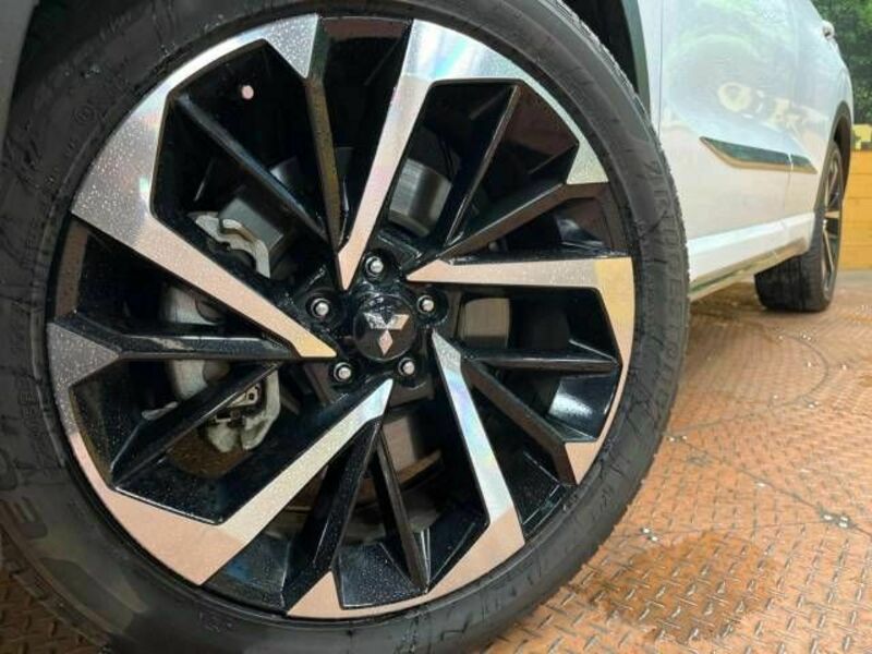 OUTLANDER PHEV