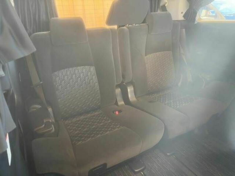 VELLFIRE-10