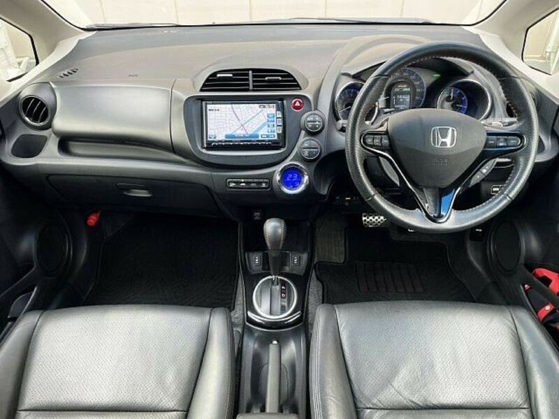 FIT HYBRID