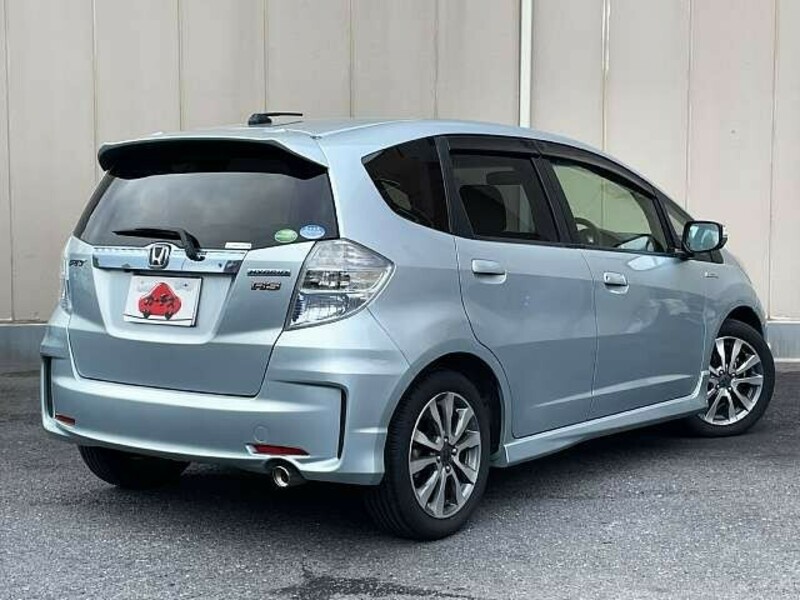 FIT HYBRID
