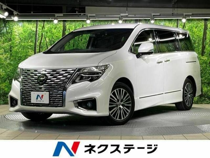 NISSAN ELGRAND