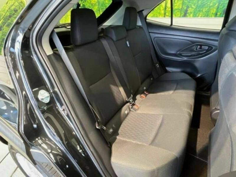 YARIS CROSS