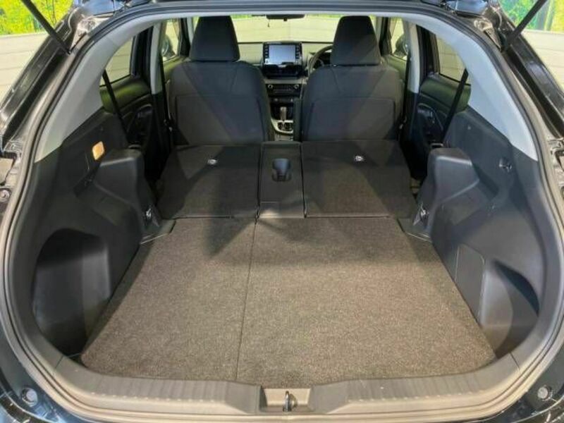 YARIS CROSS