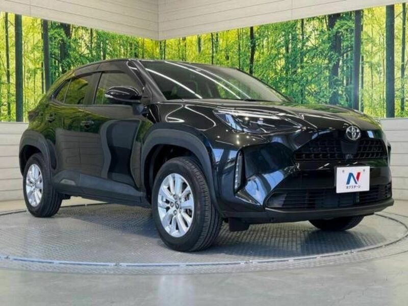YARIS CROSS
