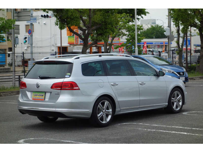 PASSAT VARIANT