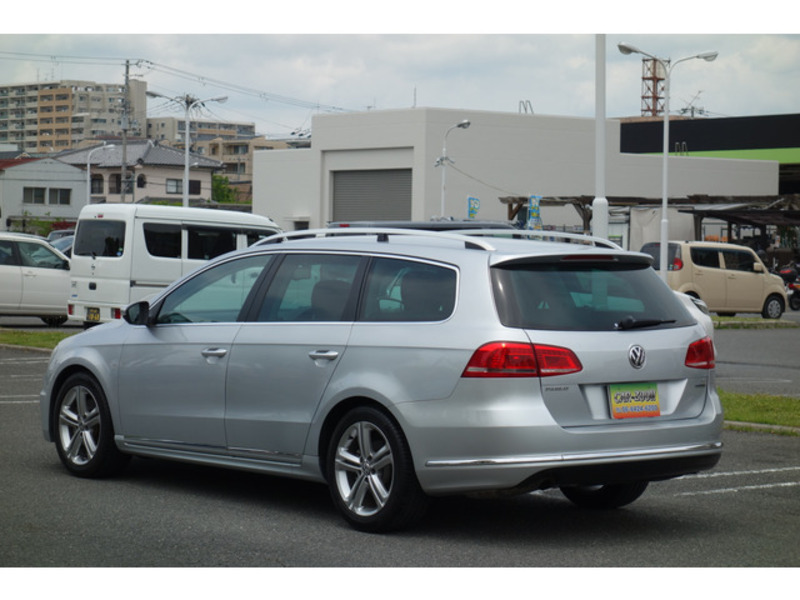 PASSAT VARIANT