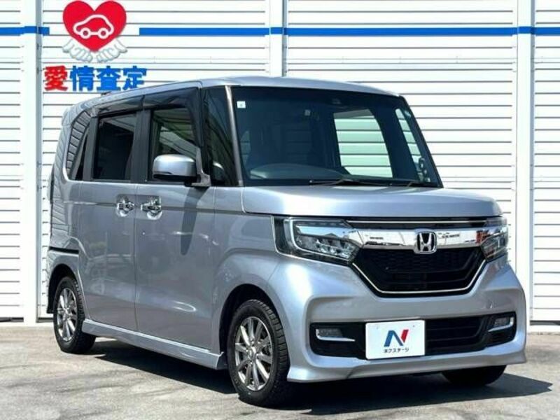 N BOX CUSTOM