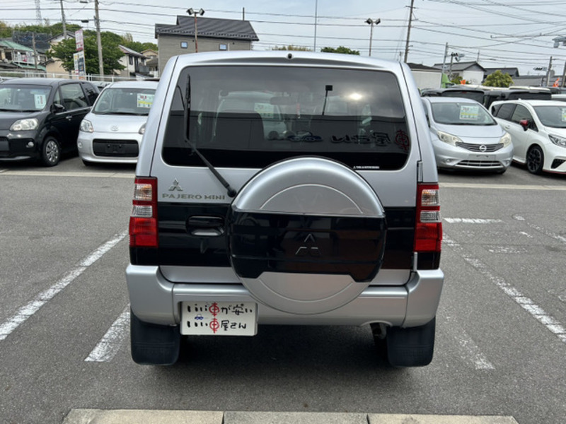 PAJERO MINI