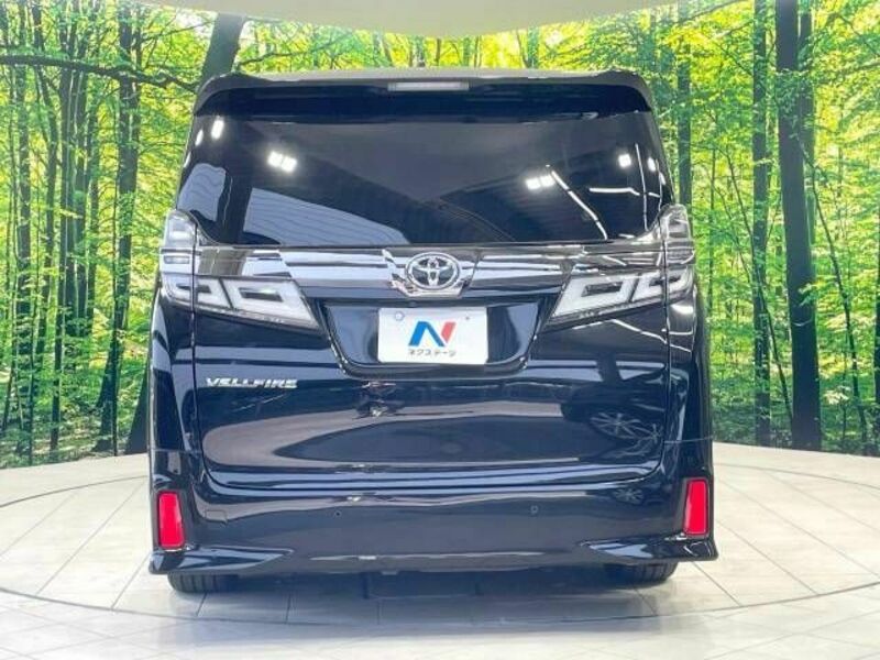 VELLFIRE-15