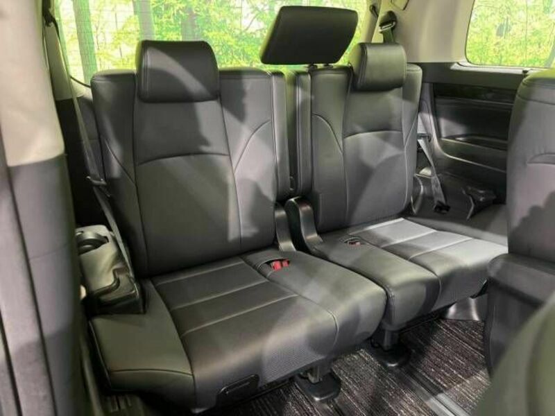 VELLFIRE-9