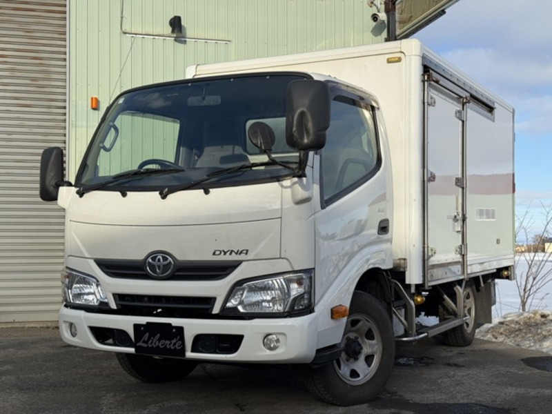 TOYOTA DYNA
