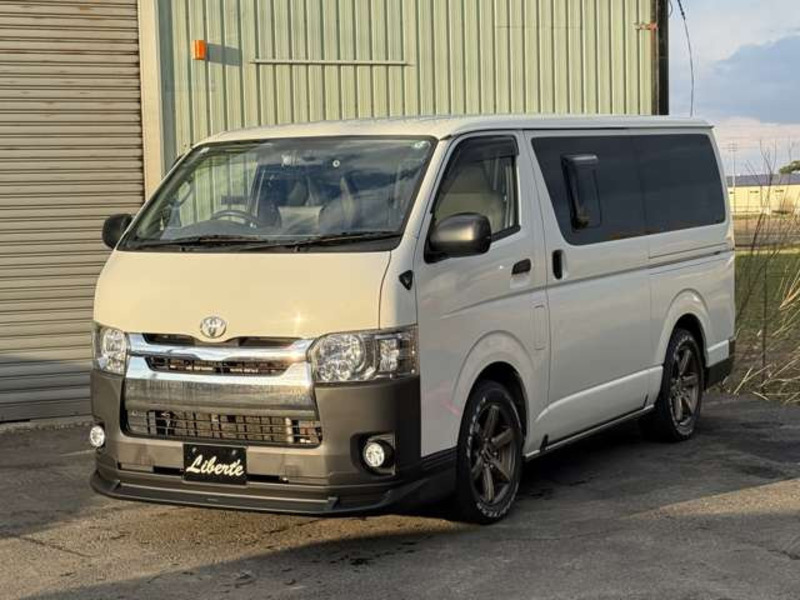 HIACE VAN