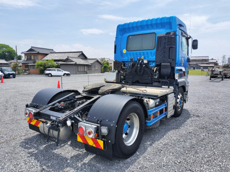 GIGA-10