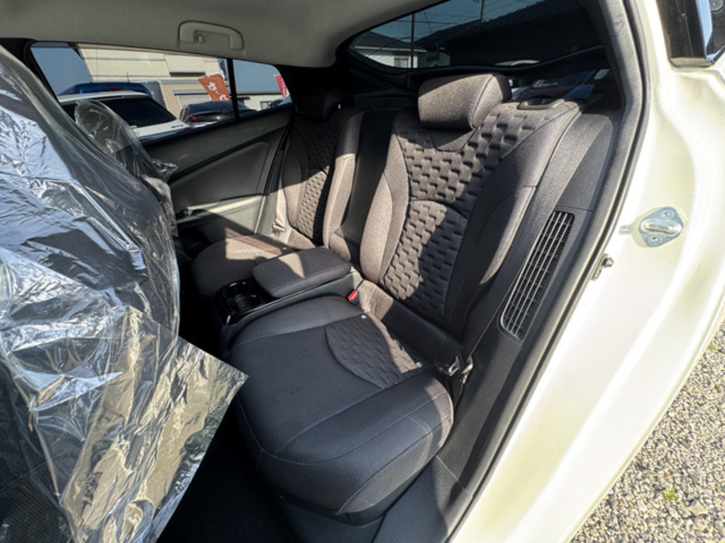 PRIUS PHV