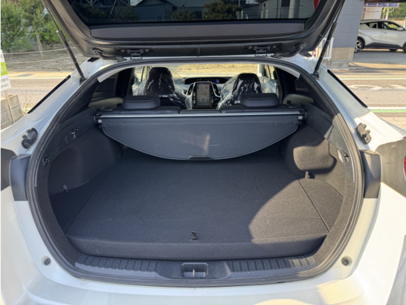 PRIUS PHV