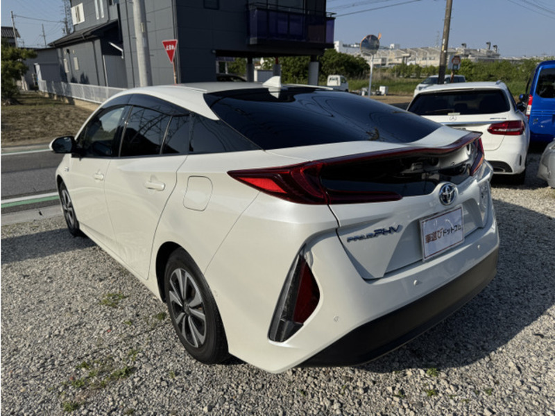 PRIUS PHV