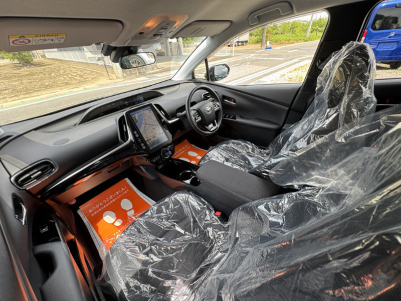 PRIUS PHV