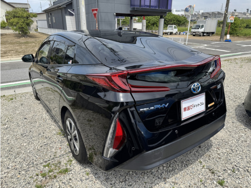 PRIUS PHV