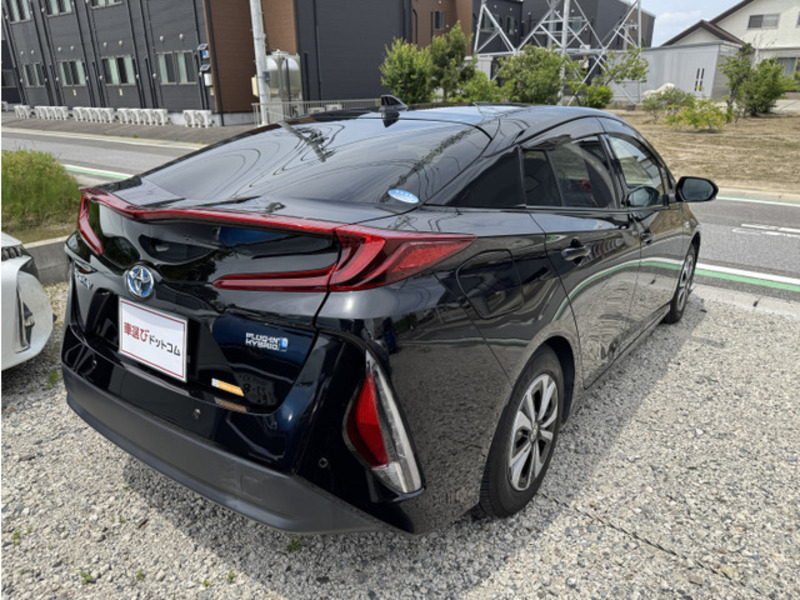 PRIUS PHV