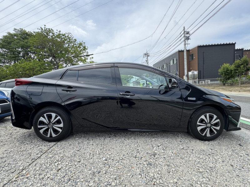 PRIUS PHV