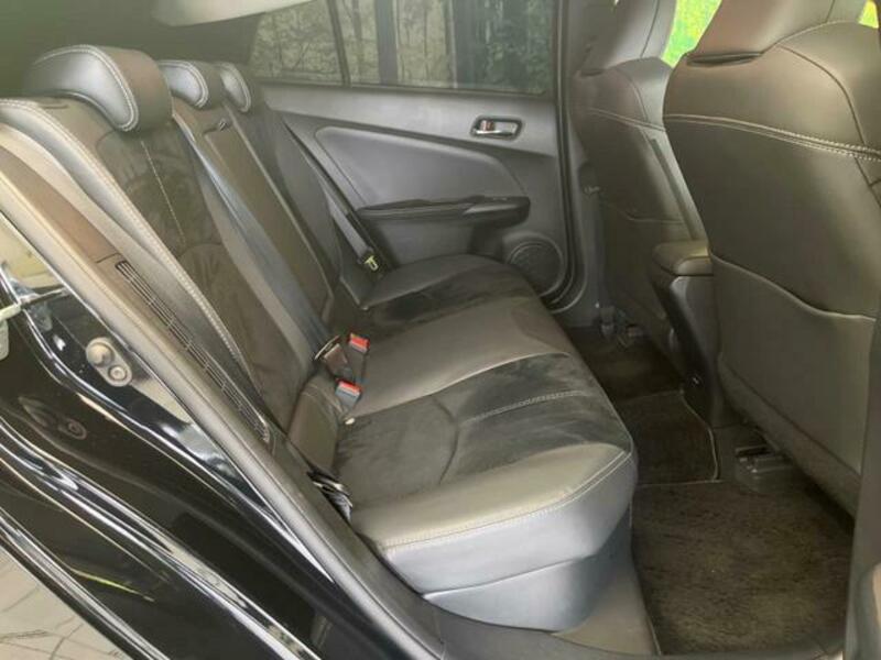 PRIUS PHV