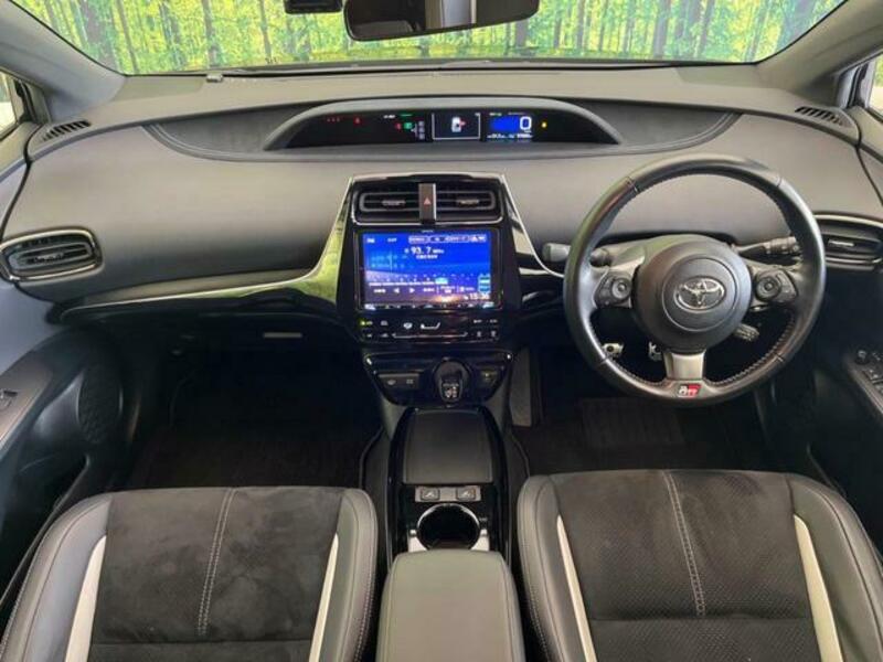 PRIUS PHV