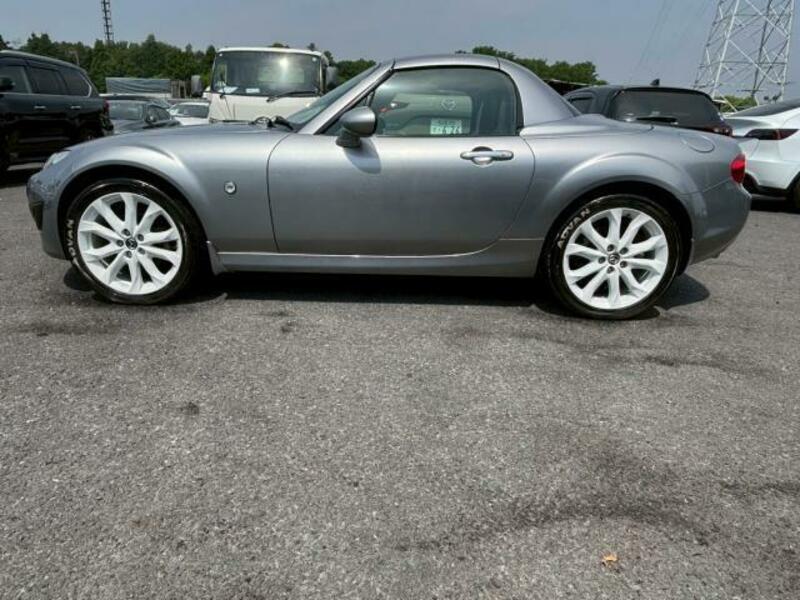 ROADSTER-7