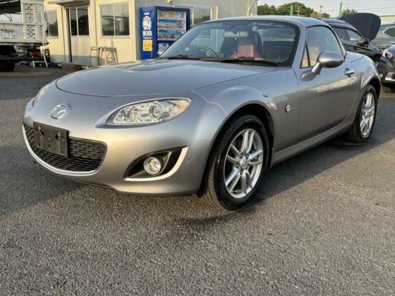 ROADSTER-1
