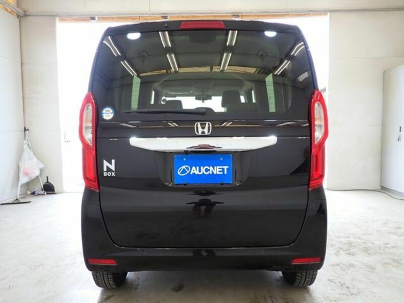 N BOX