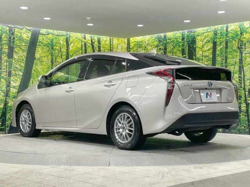 PRIUS-16