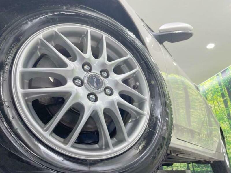 PRIUS-12