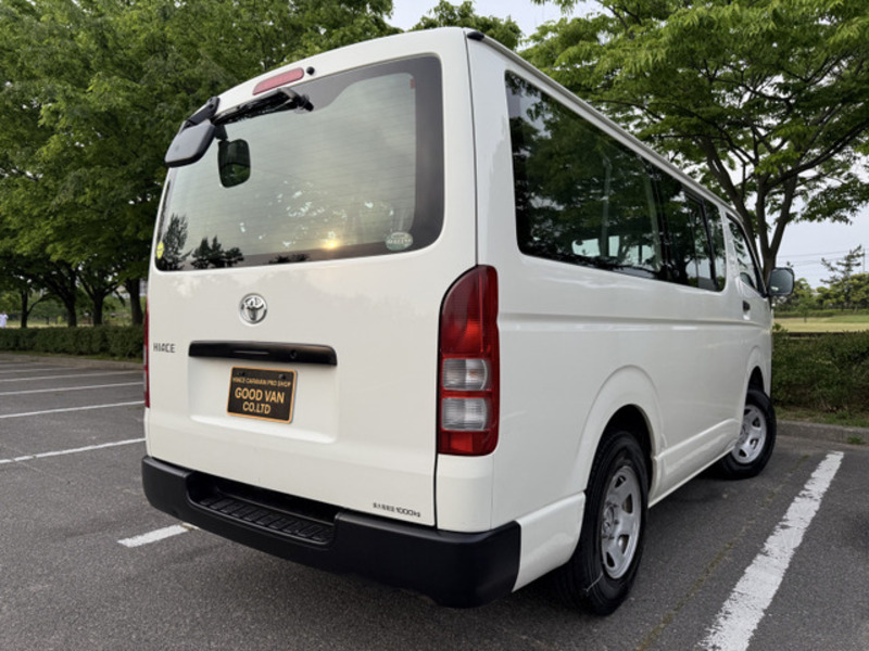 HIACE VAN