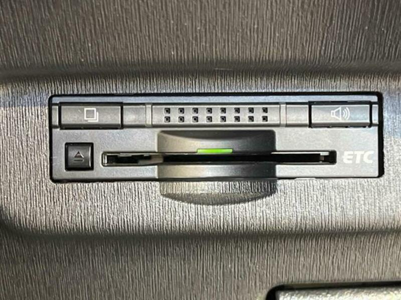 PRIUS-4