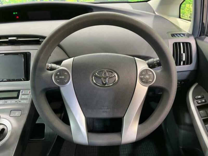 PRIUS-10