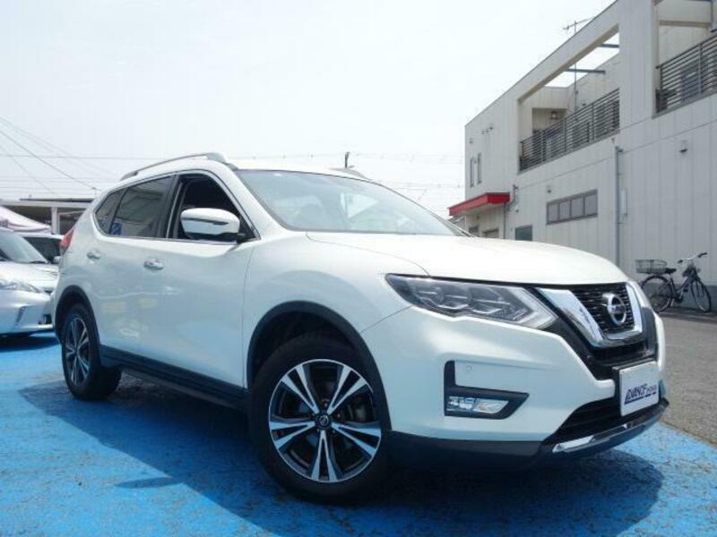 X-TRAIL