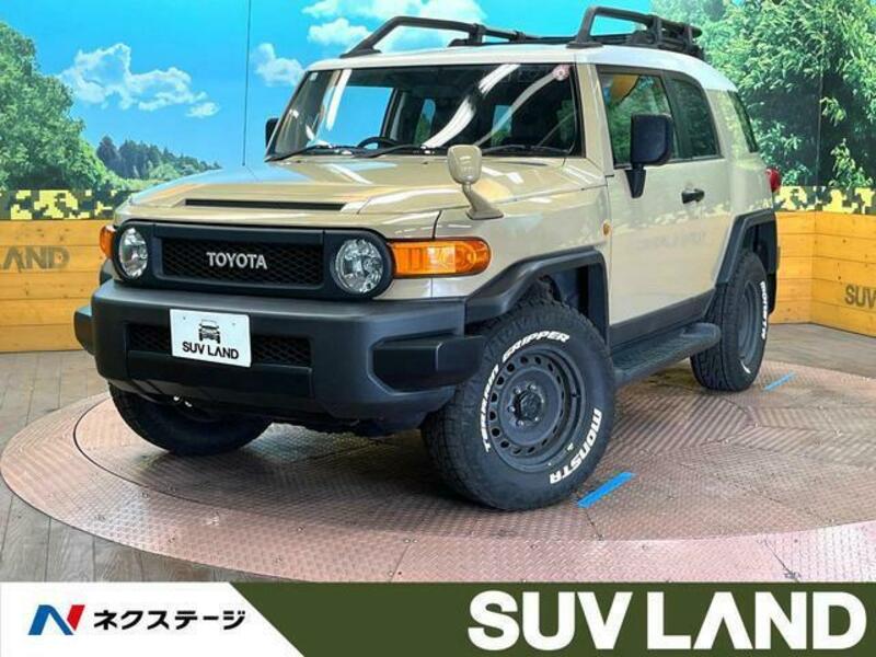 TOYOTA FJ CRUISER