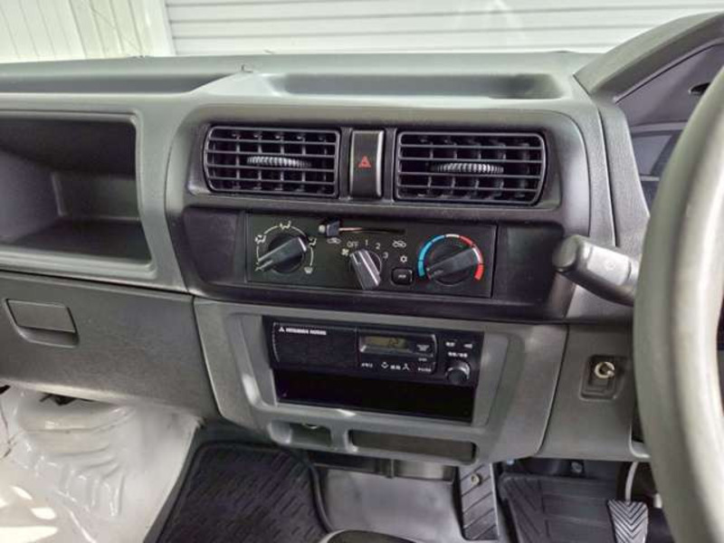 MINICAB TRUCK