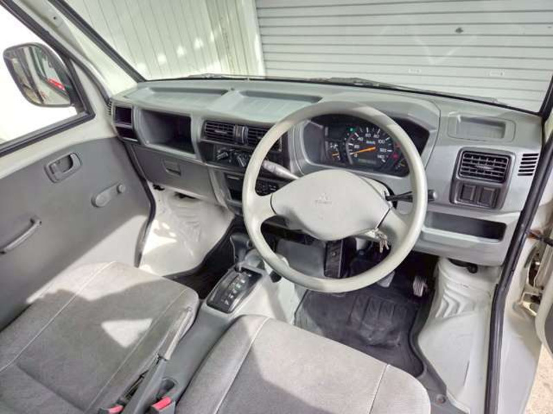 MINICAB TRUCK
