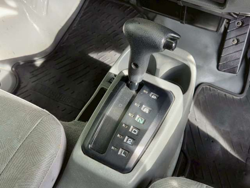 MINICAB TRUCK