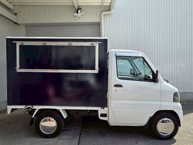 MINICAB TRUCK