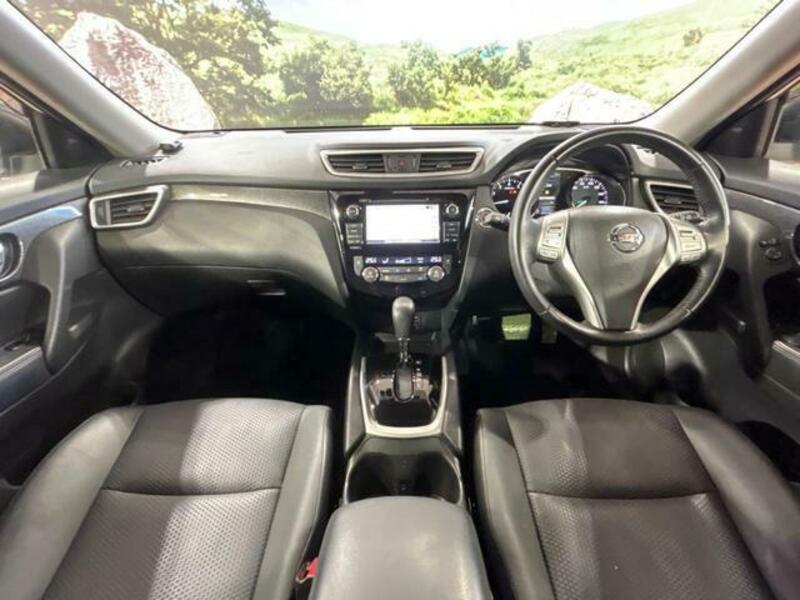 X-TRAIL