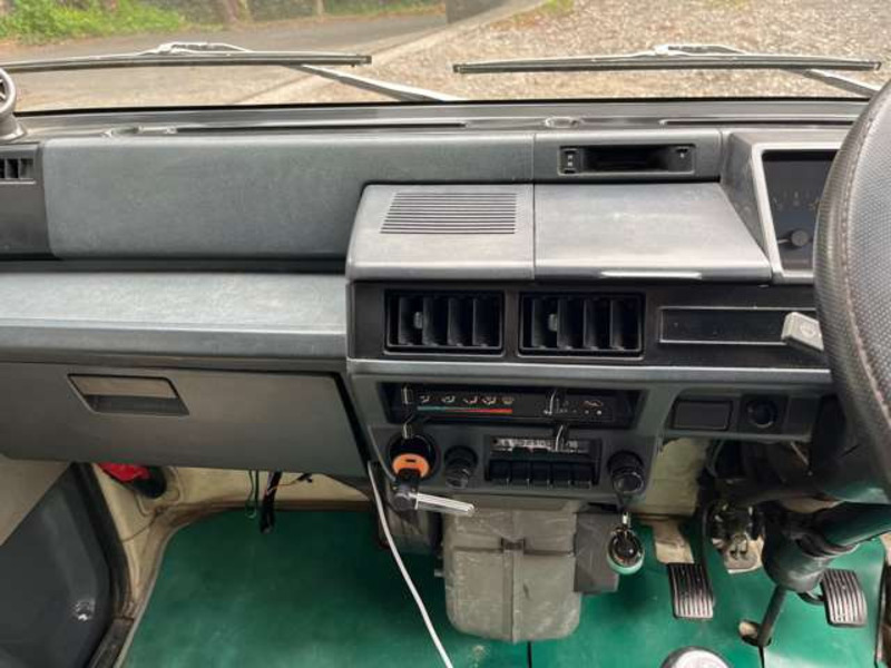 MINICAB TRUCK