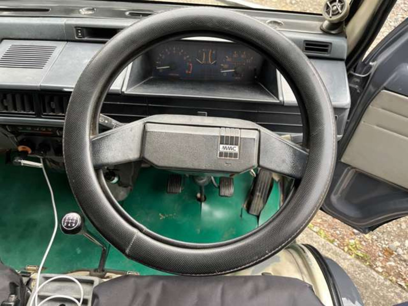 MINICAB TRUCK