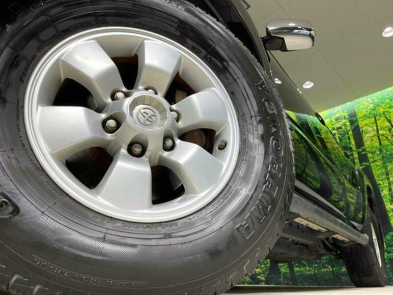 HILUX SURF-12