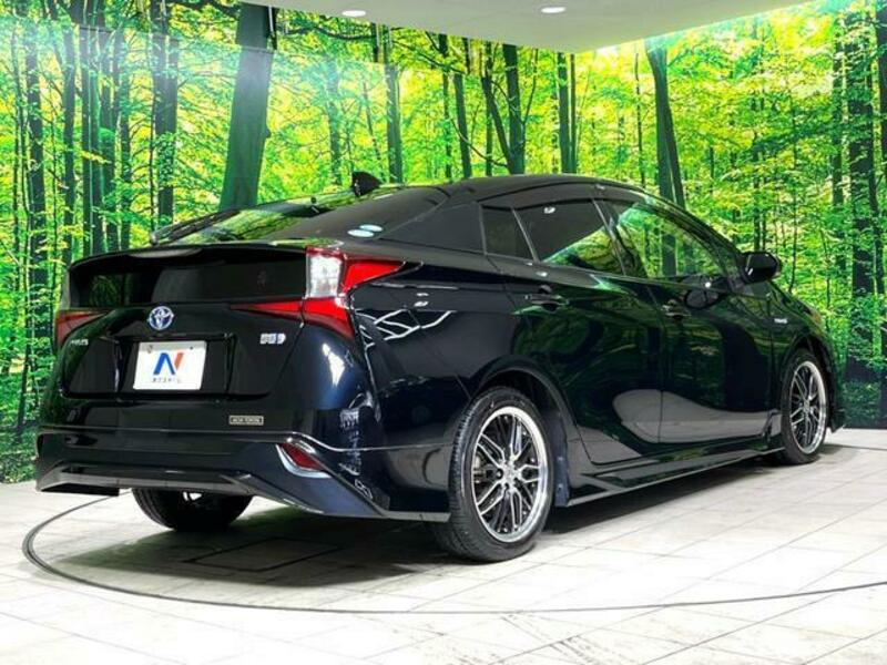 PRIUS-16