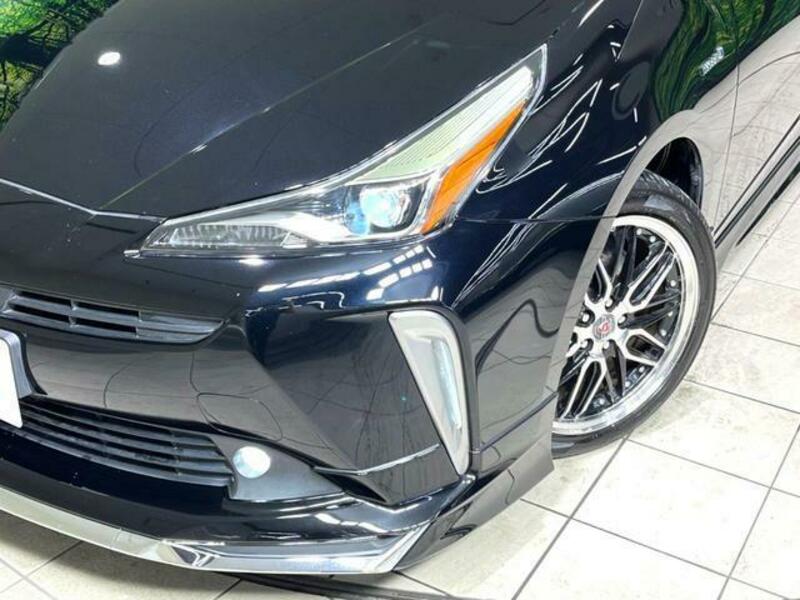 PRIUS-11