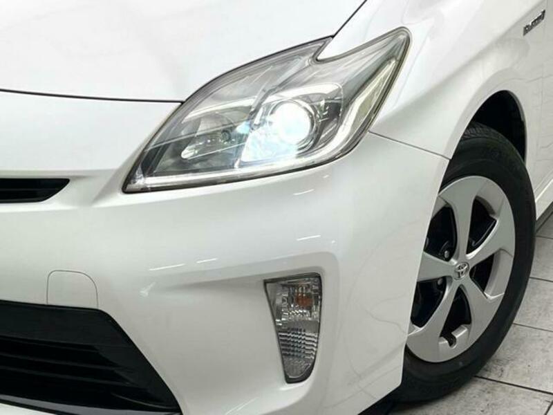 PRIUS-12
