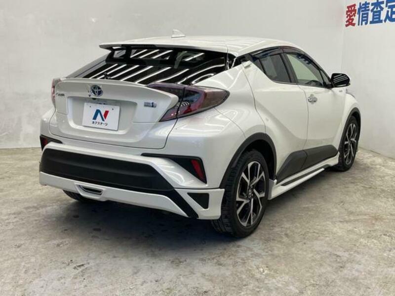 C-HR-16