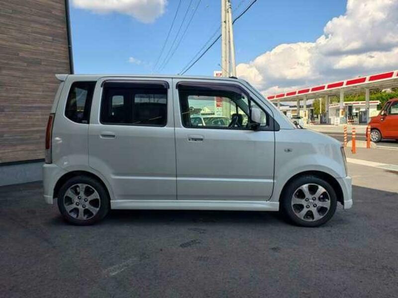 WAGON R